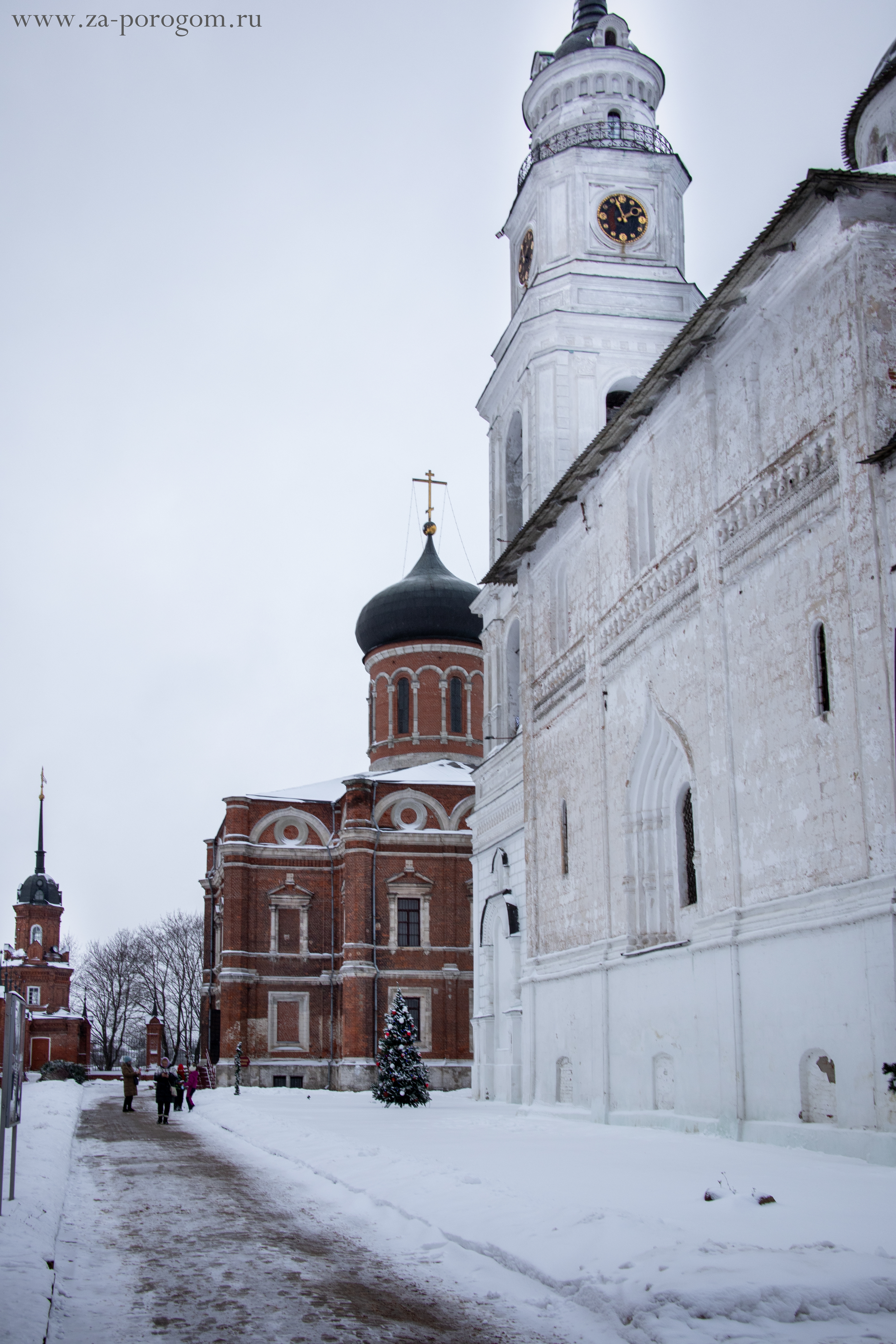 Волоколамский кремль - кирпичное чудо в Подмосковье | Из Москвы на 1 день |  Travel-блог 