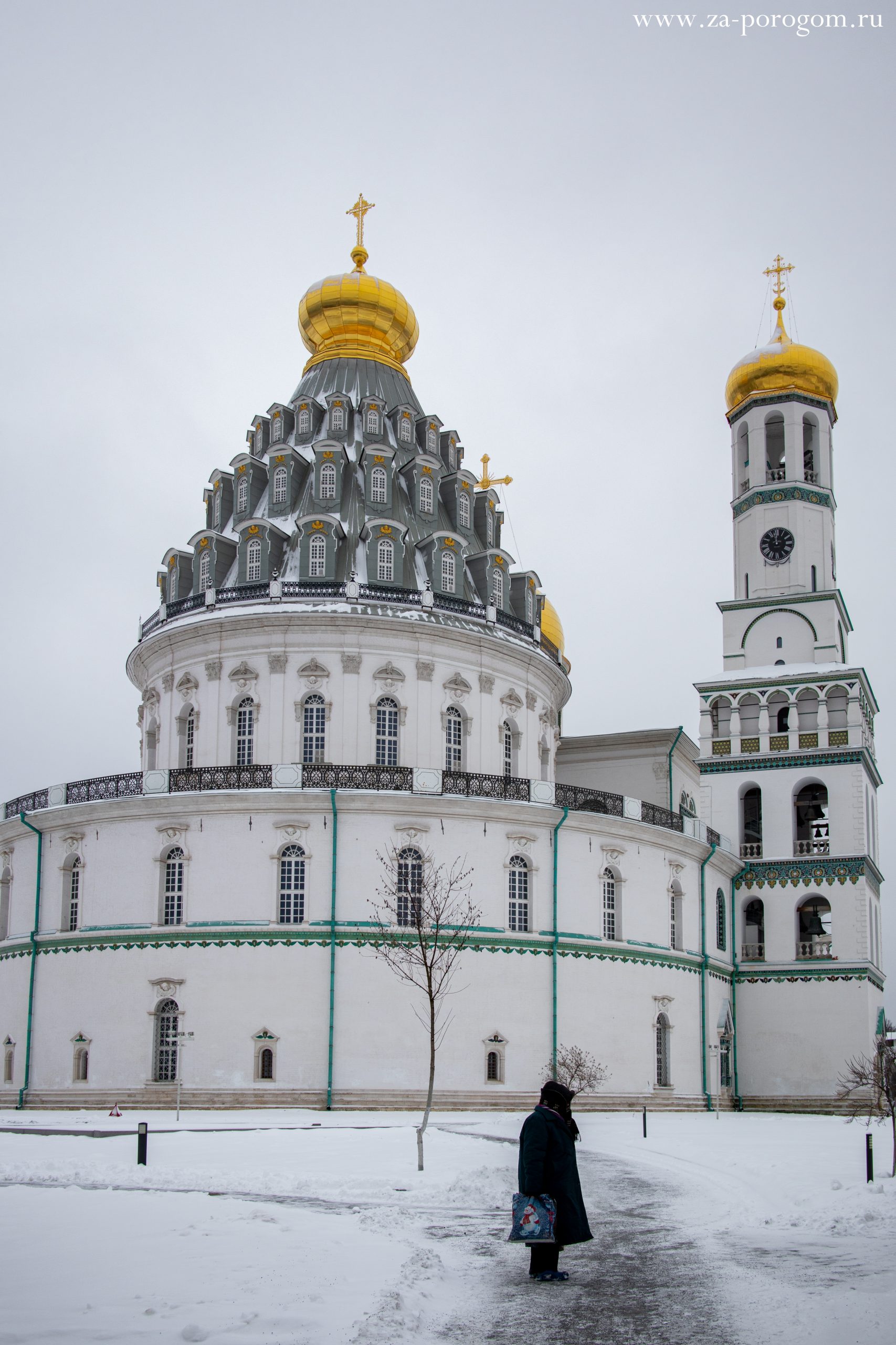 Прогулка по Ново-Иерусалимскому монастырю | Из Москвы на 1 день по святым  местам | Travel-блог 