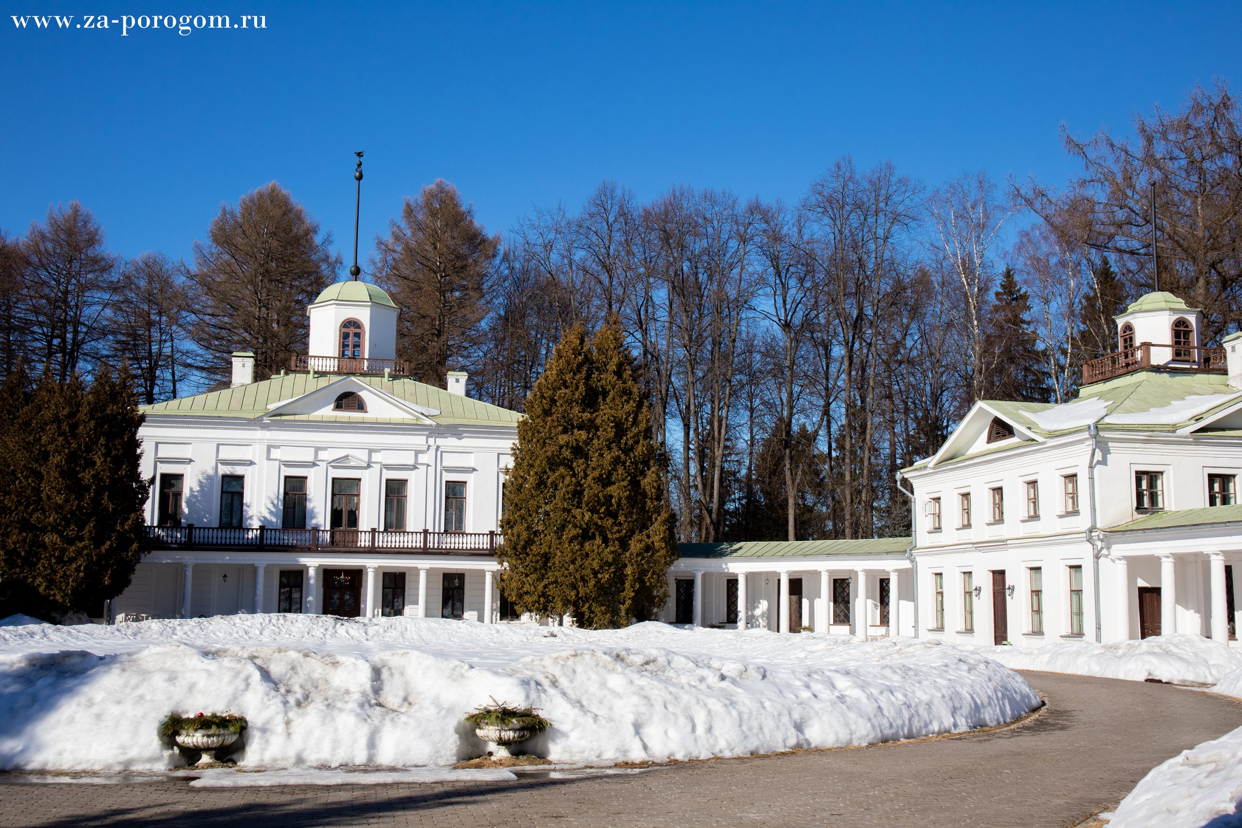 Усадьба Середниково: тенистый парк с озером, имение 17 века и Лермонтов |  Travel-блог 